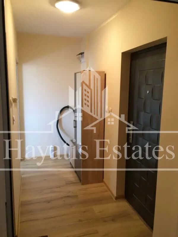 Гарсониера под наем в идеален център