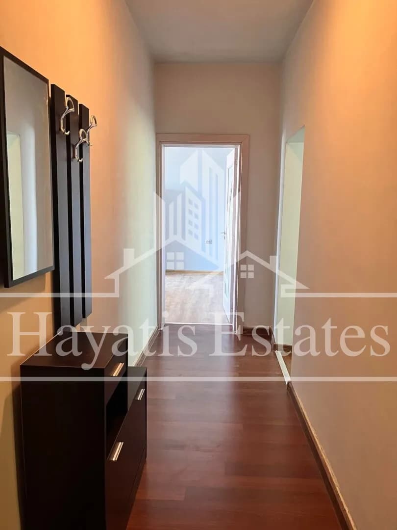 Двустаен апартамент под наем в центъра на града