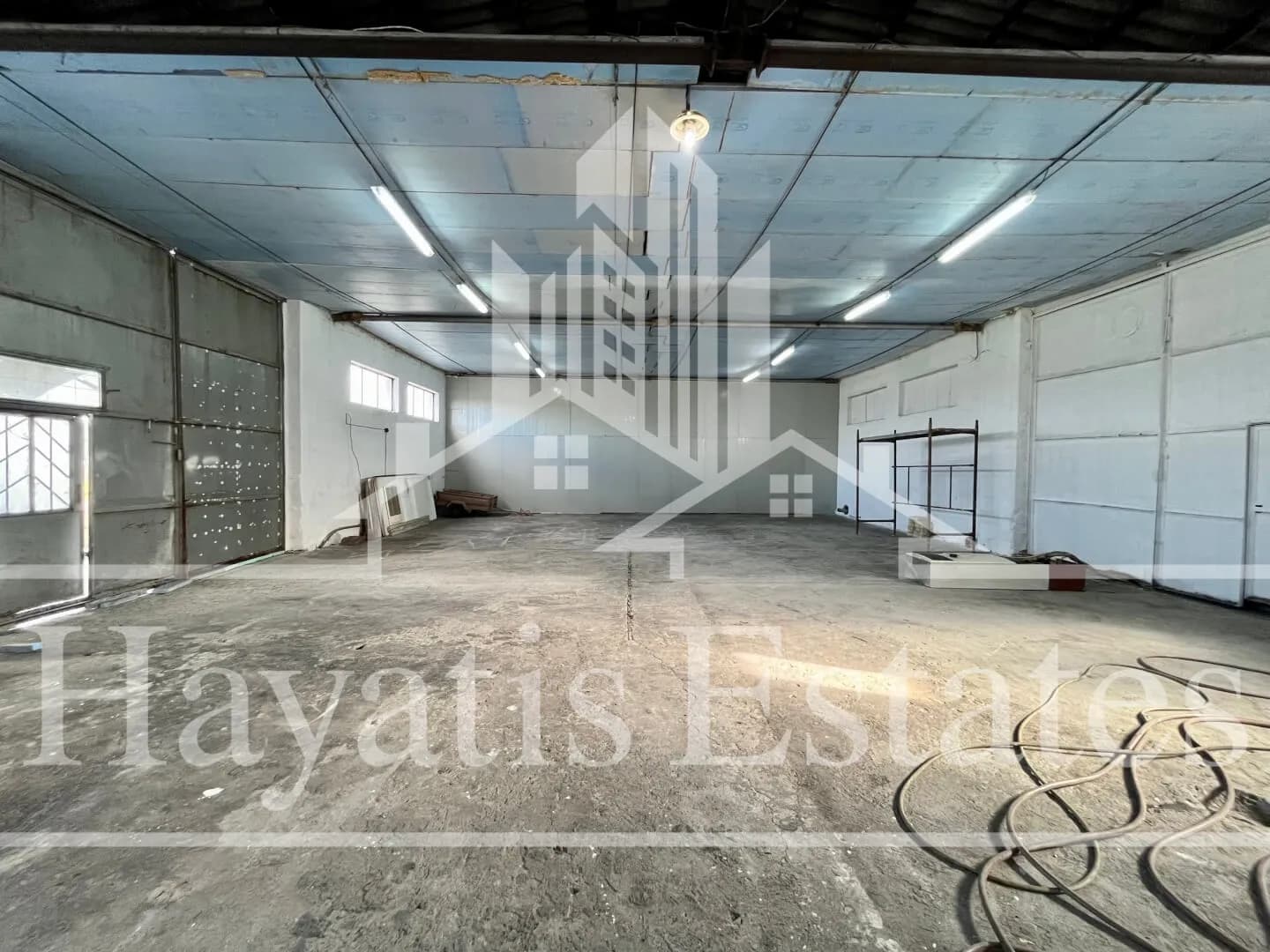 Търговско помещение под наем