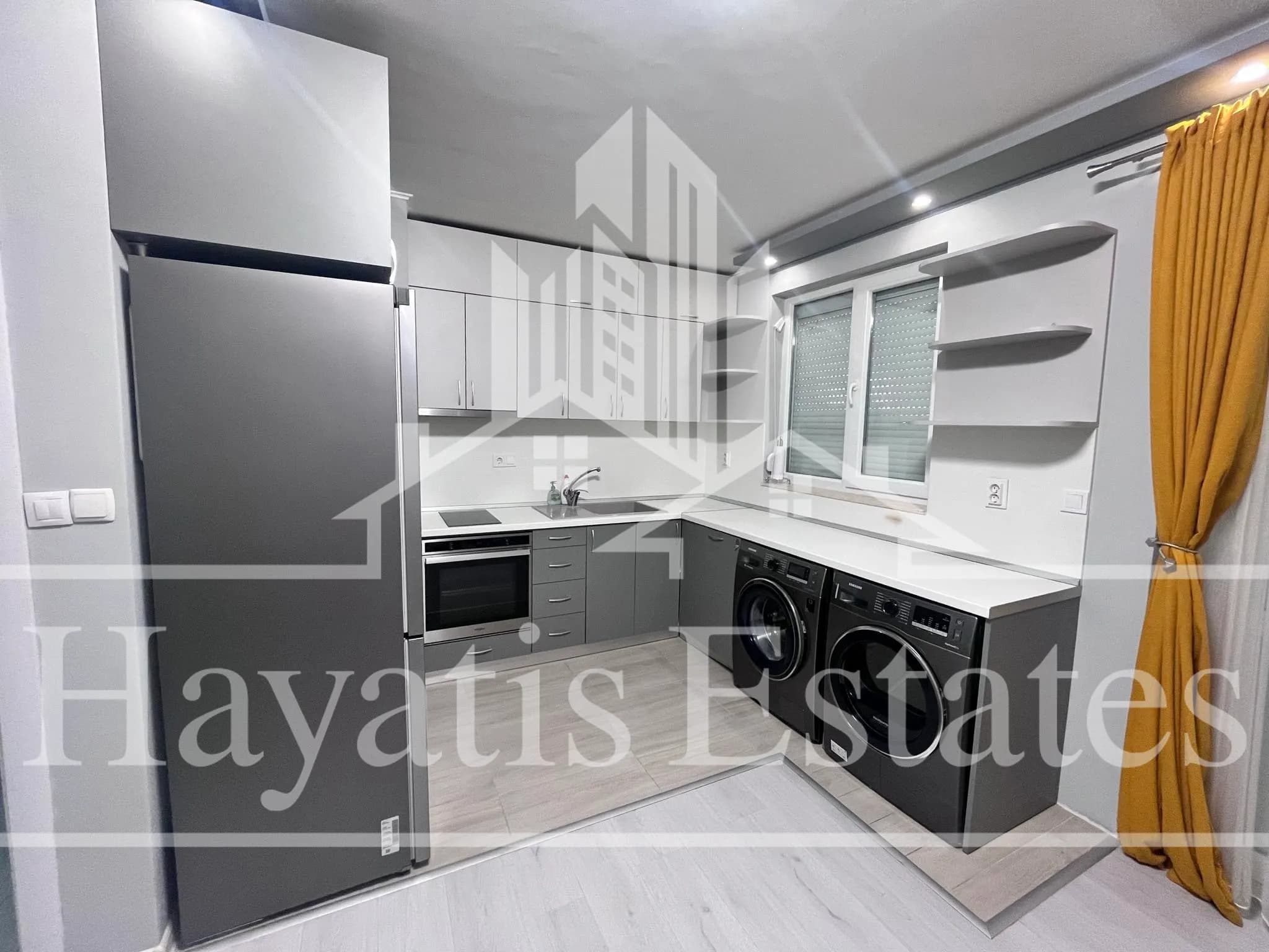 Тристаен апартамент под наем в нова кооперация