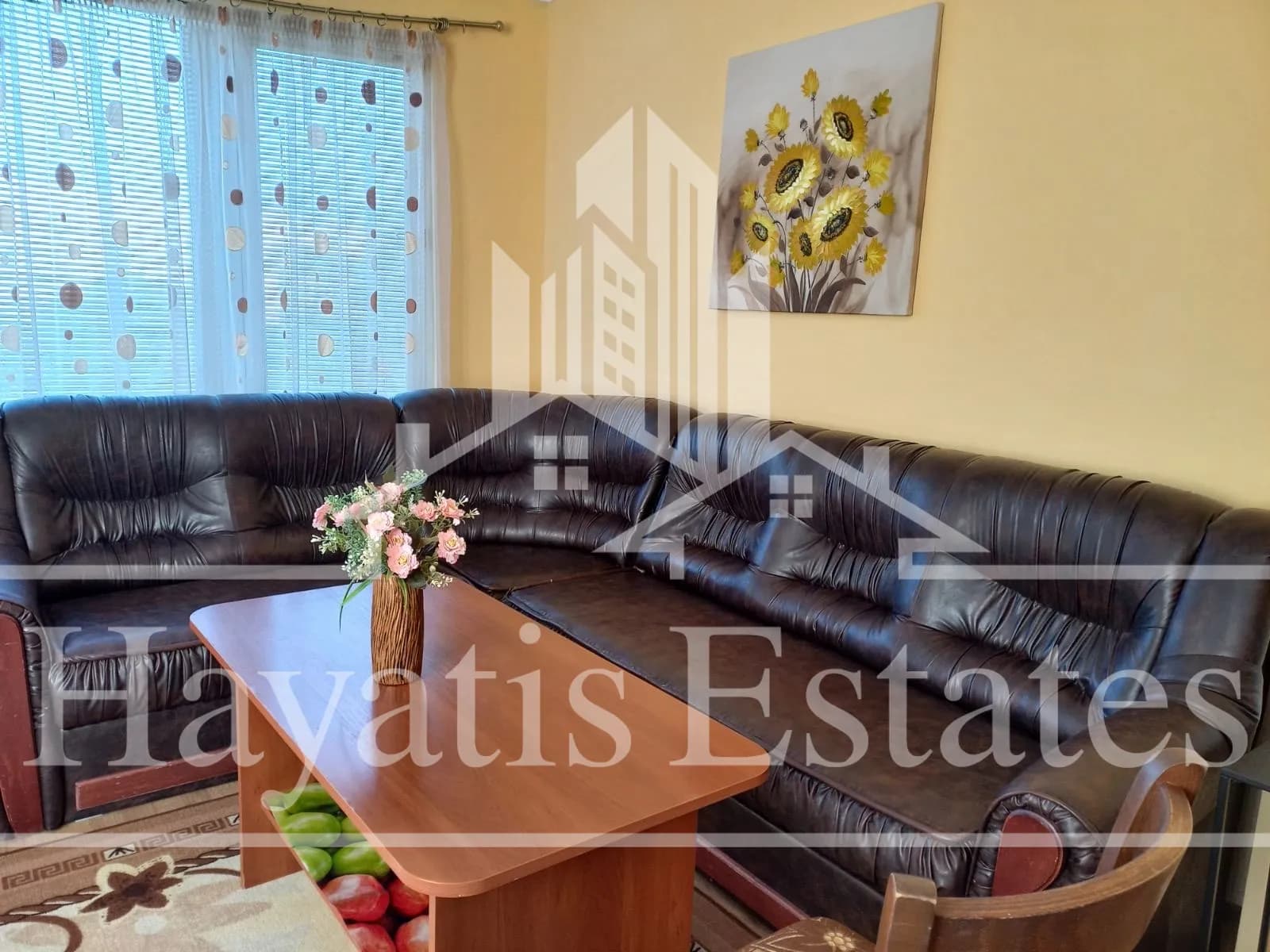 Двустаен апартамент под наем в идеален център