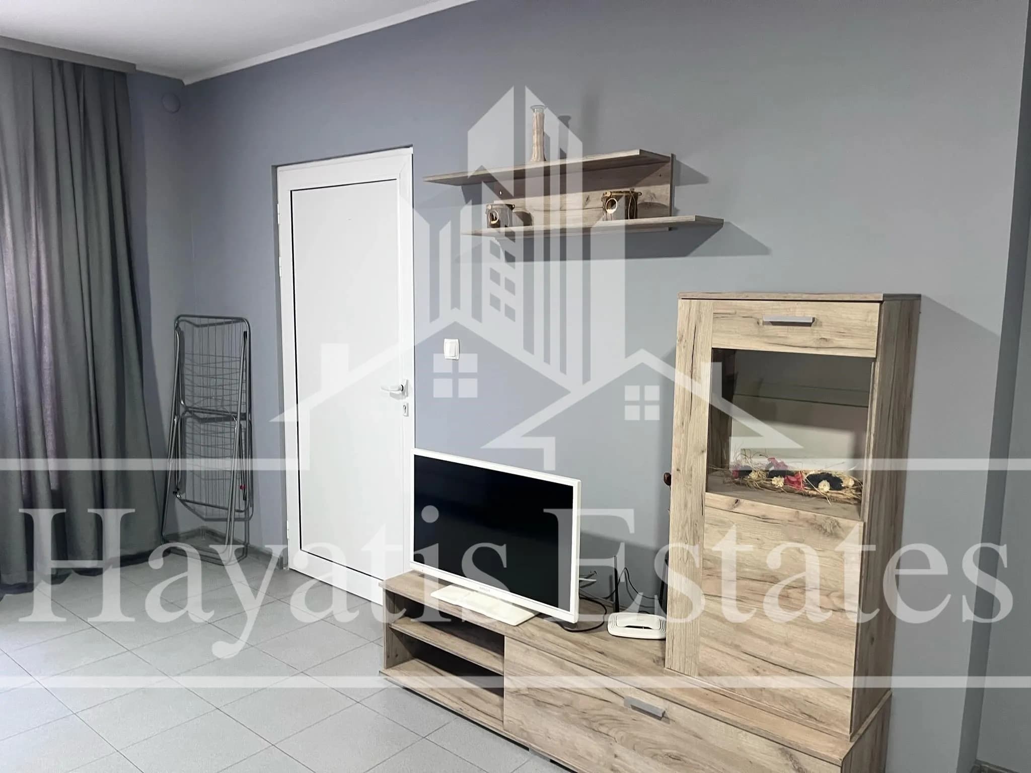 Студио под наем в широк център