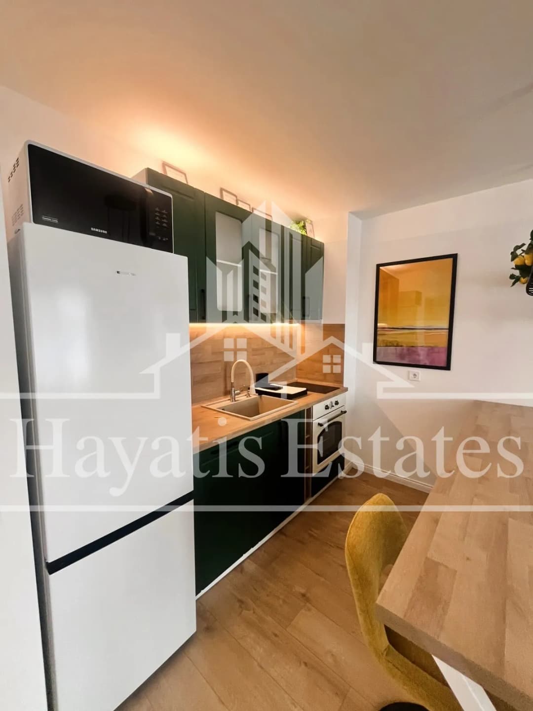 Двустаен бутиков апартамент под наем