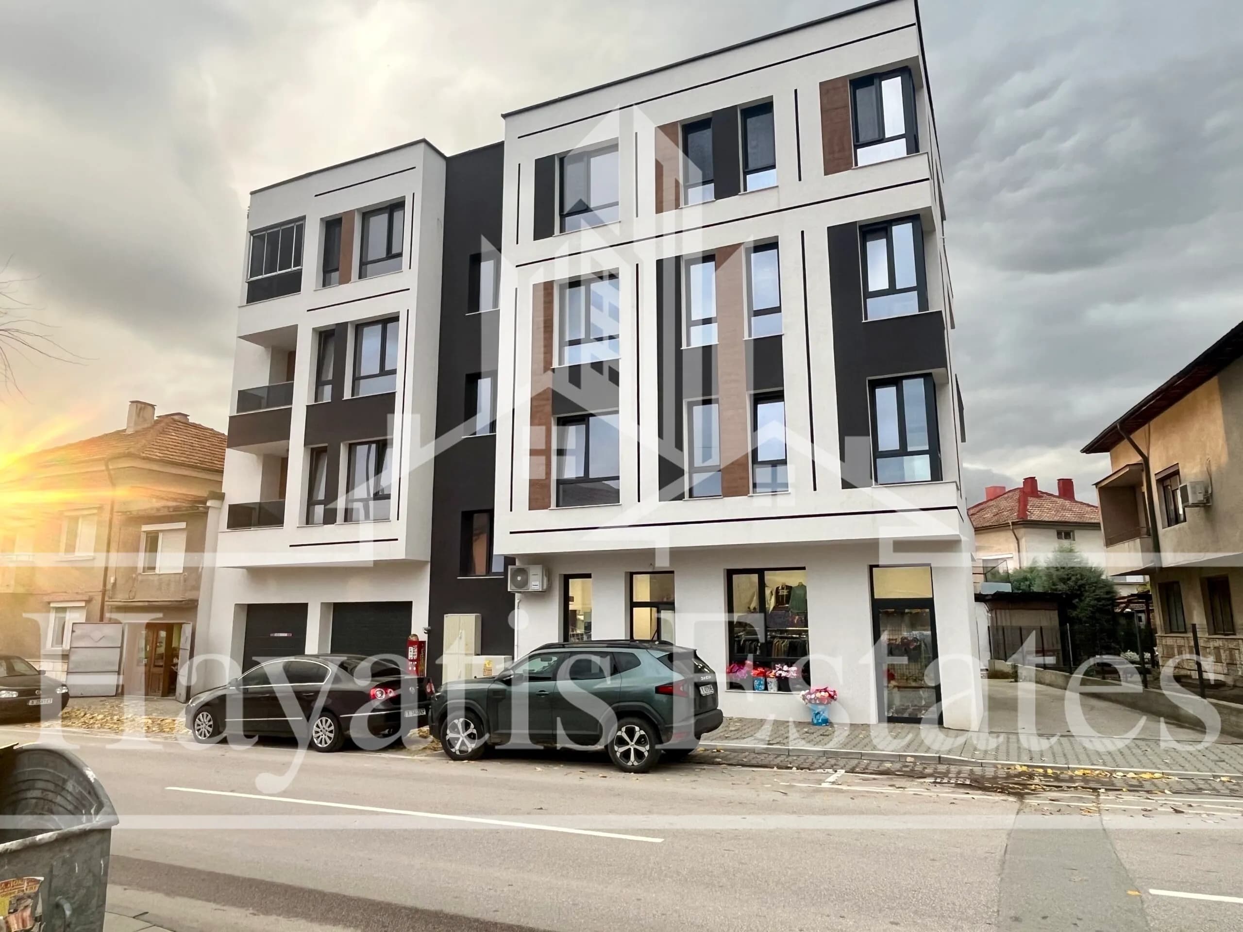 Тристаен апартамент за продажба в нова сграда